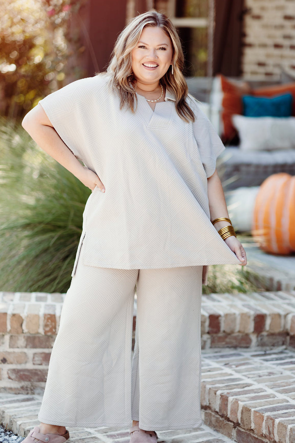 Plus Size Textured Collared Top and Pants Set