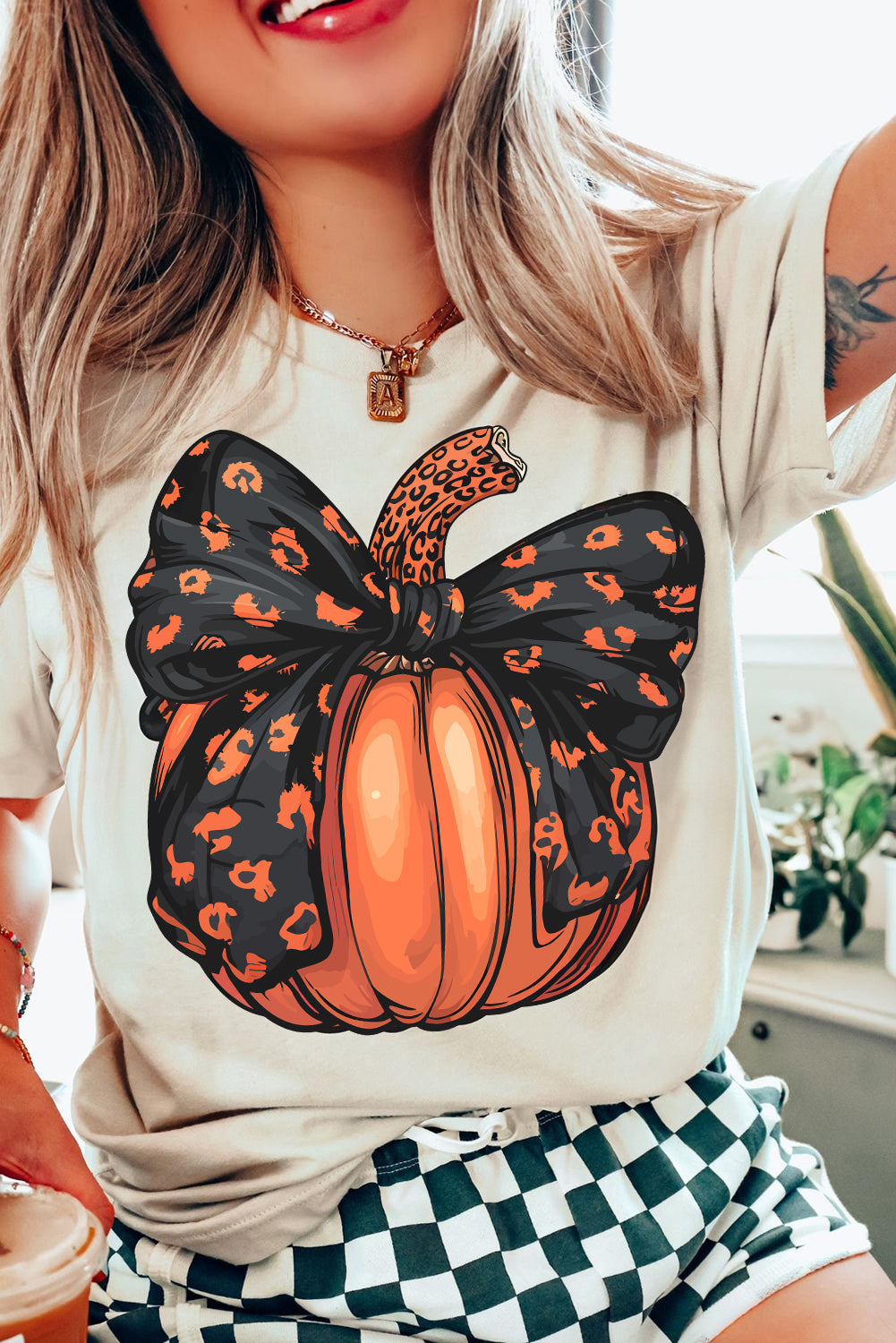 Halloween Bowknot Pumpkin Graphic Crewneck T Shirt