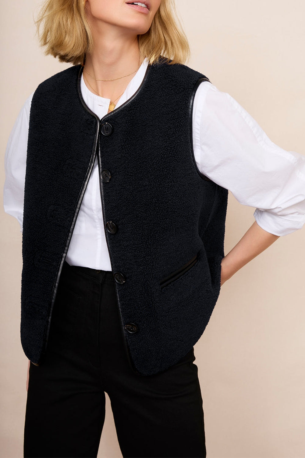 Leather Contrast Side Pockets Buttoned Fleece Vest