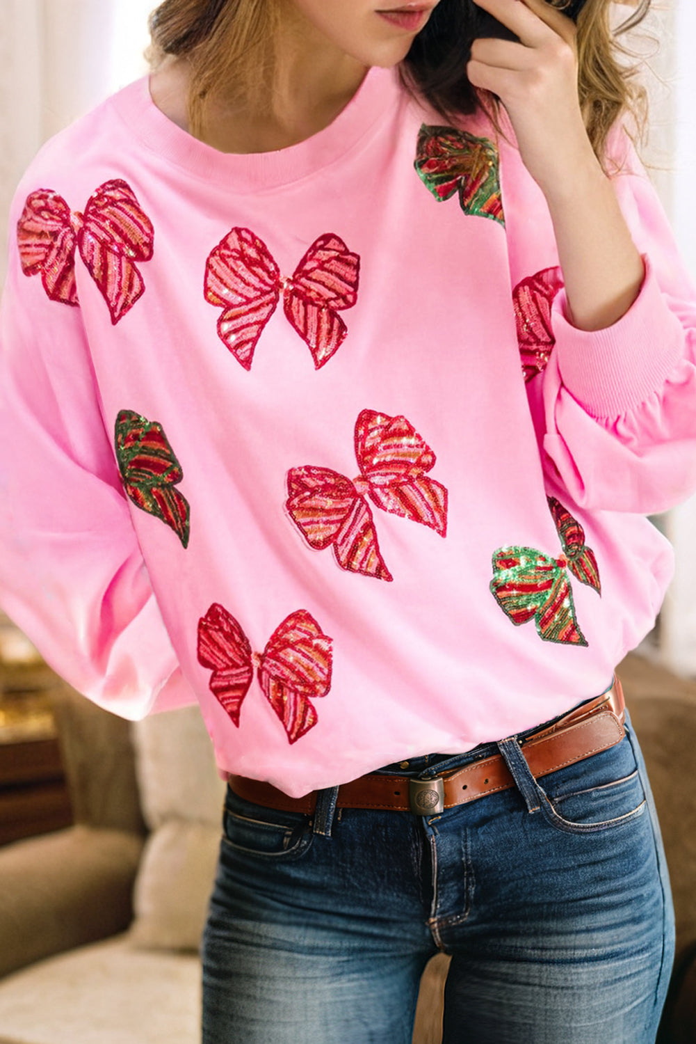 Sequin Bowknot Patched Graphic Christmas Sweatshirt