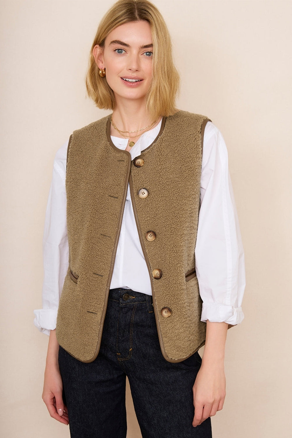 Leather Contrast Side Pockets Buttoned Fleece Vest